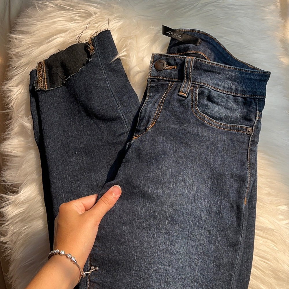 Joe’s Dark wash Frayed Fringed Cut jeans- RARE!